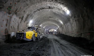 Autostrada cu tuneluri din vestul României Tunelurile de la Holdea Foto Daniel Guță ADEVĂRUL (59) JPG