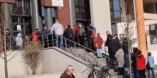 coada impozit FOTO captura Ziarul Unirea png