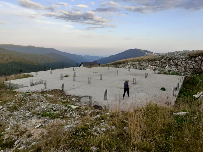 Amprenta la sol a fundației măsoară 600 mp