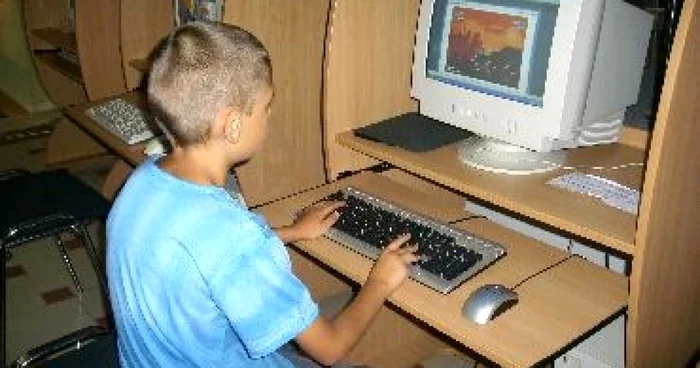 Bacău: Internet gratuit pentru elevii băcăuani