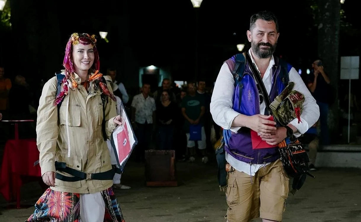 Iulia și Mike au decis să pună pauză și au stat despărțiți o lună jumătate / Foto: Instagram