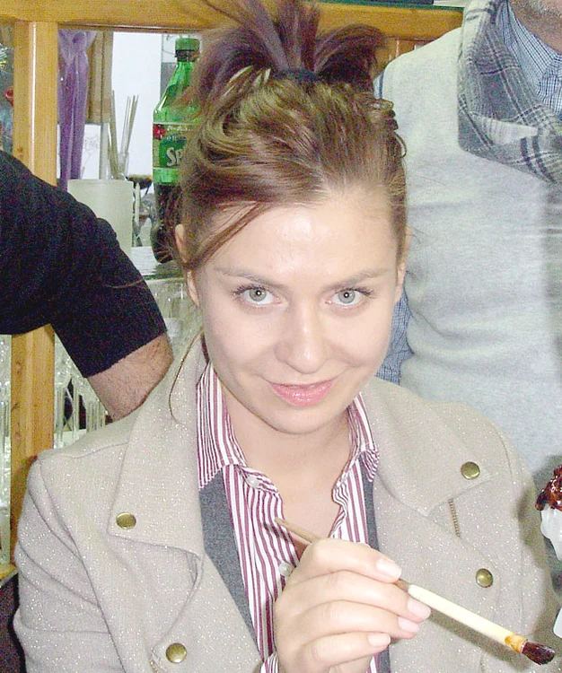 
    Adina Buzatu  