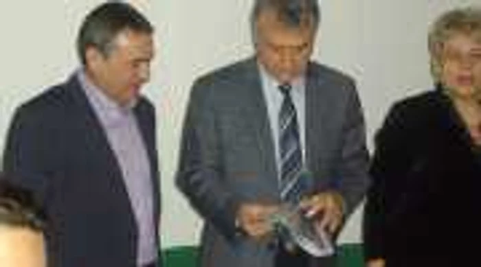 Contract semnat la maternitate