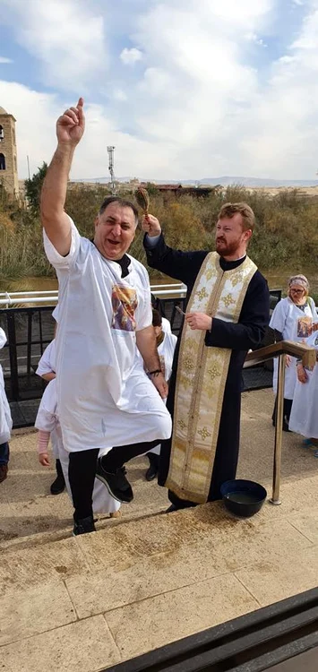 Vali Vijelie, fericit după „spălarea păcatelor”