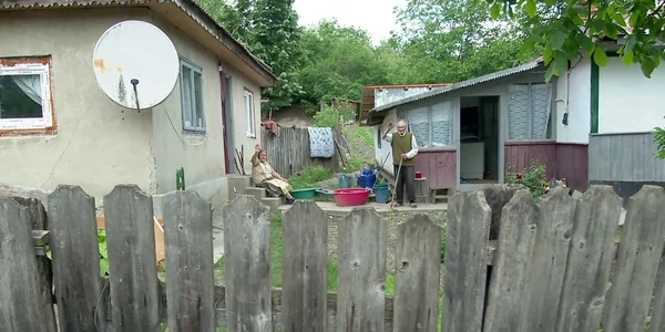 buzauchiperusatabandonatparasitbatranibiserica