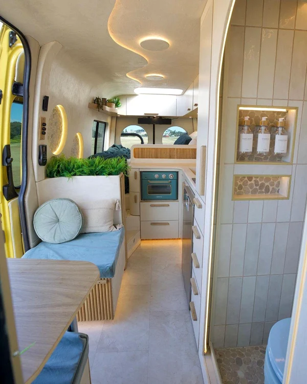 Tânăra s-a inspirat de pe Pinterest pentru design / Sursă foto: Instagram