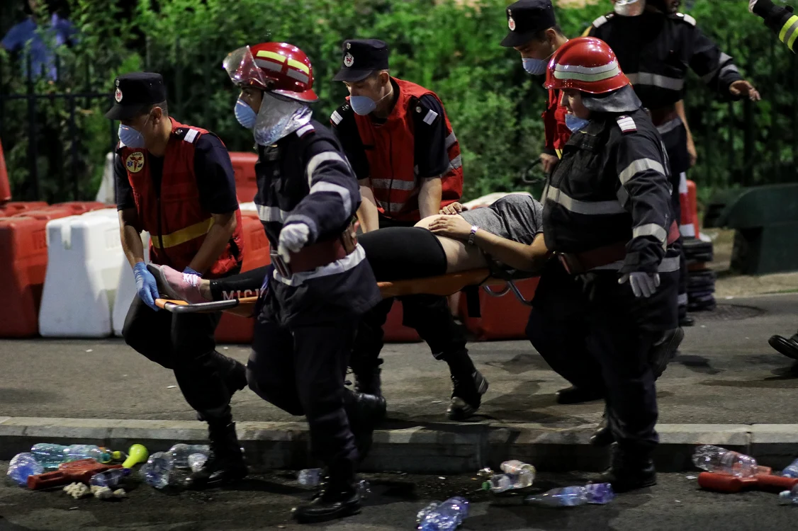 
    Intervenția jandarmilor a lăsat în urmă zeci de răniți, iar unii dintre ei acuză și acum probleme de sănătate  