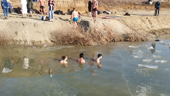 Bălăceală la Țarina lui Petre FOTO Ștefan Both