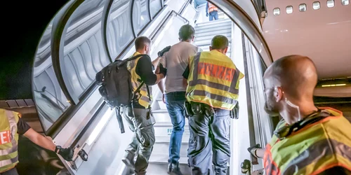 G8AEJt XgAMJe5K jpeg