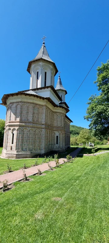 Mănăstirea Tutana foto   preot Ovidiu Creț (1) jpeg