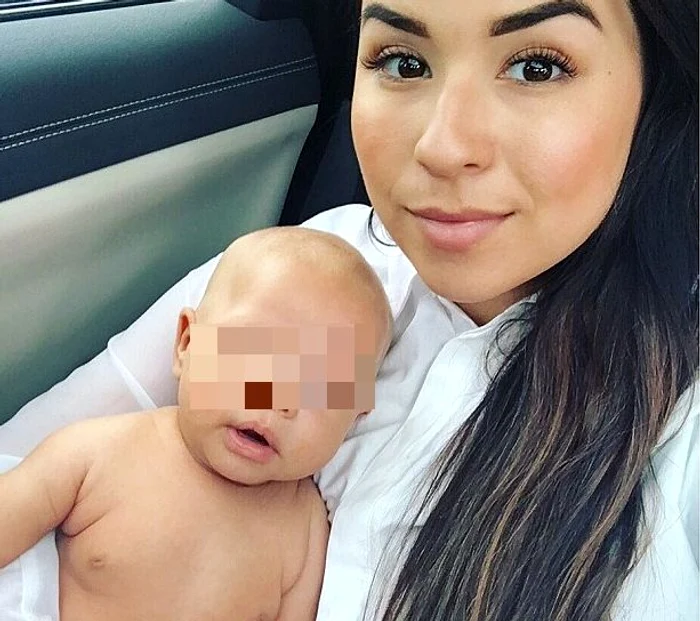 
    Lauren Noakes (22 de ani) susține că a fost tratată fără respect de către managerul restaurantuluifoto: Daily Mail  