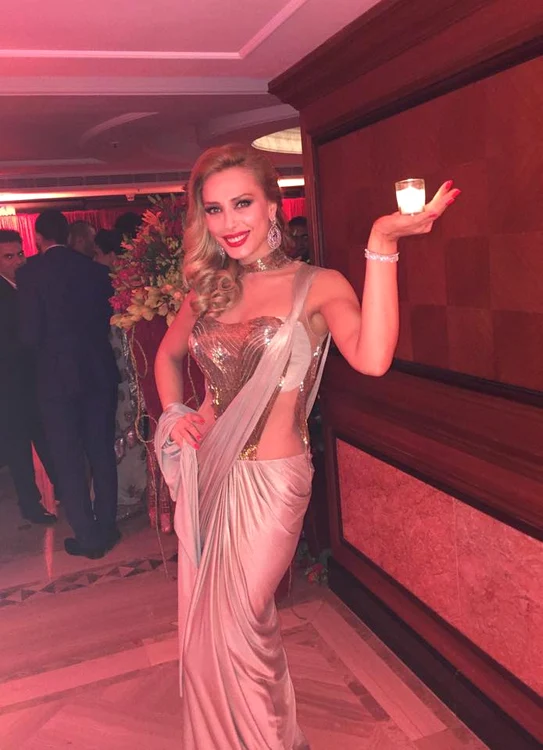 Iulia Vântur a fost prezentă la nunta surorii lui Salman Khan