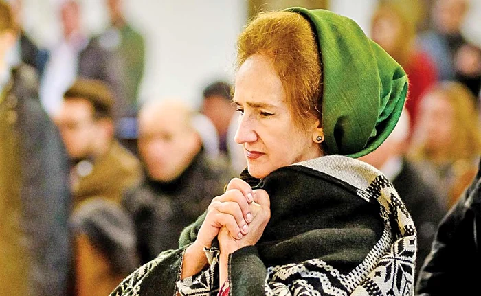 
    Ornela Pasăre şi-a împodobit casa de sărbătoare    