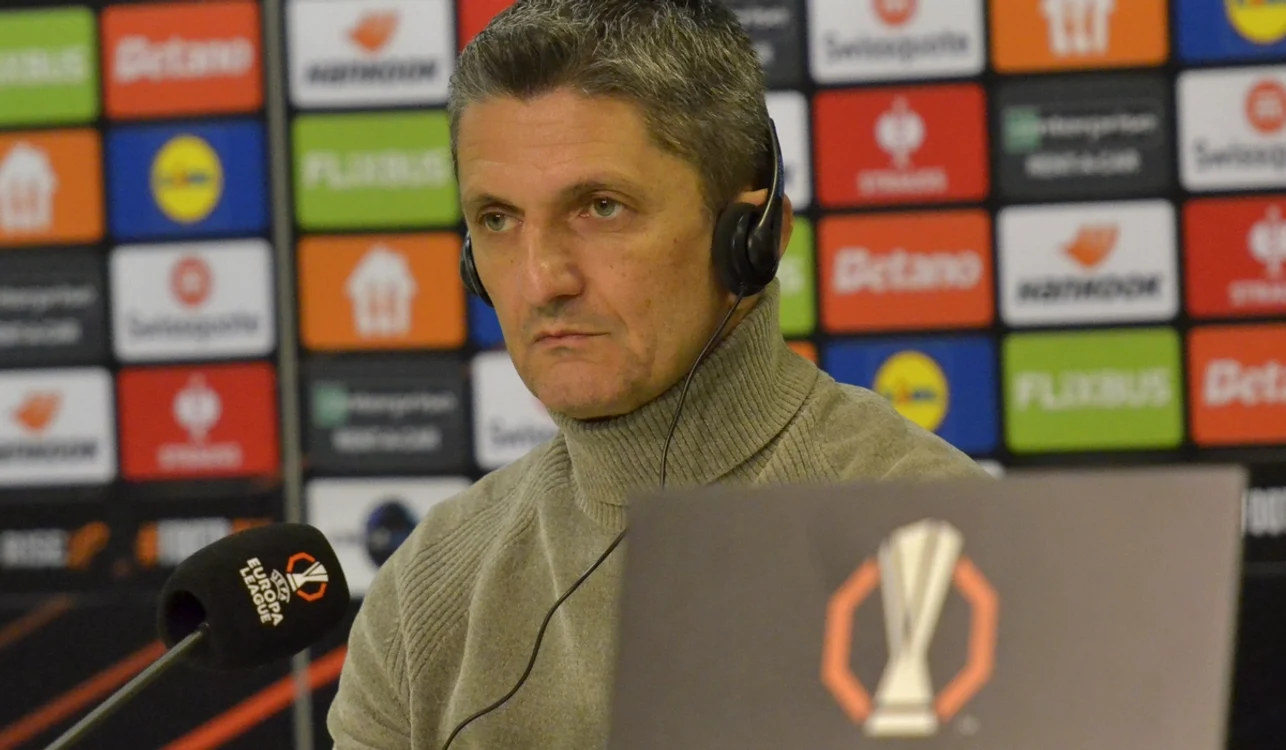 Răzvan Lucescu a avut cuvinte de laudă la adresa Arenei Naționale (FOTO: Sportpictures)