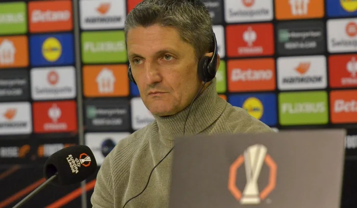Răzvan Lucescu a avut cuvinte de laudă la adresa Arenei Naționale (FOTO: Sportpictures)