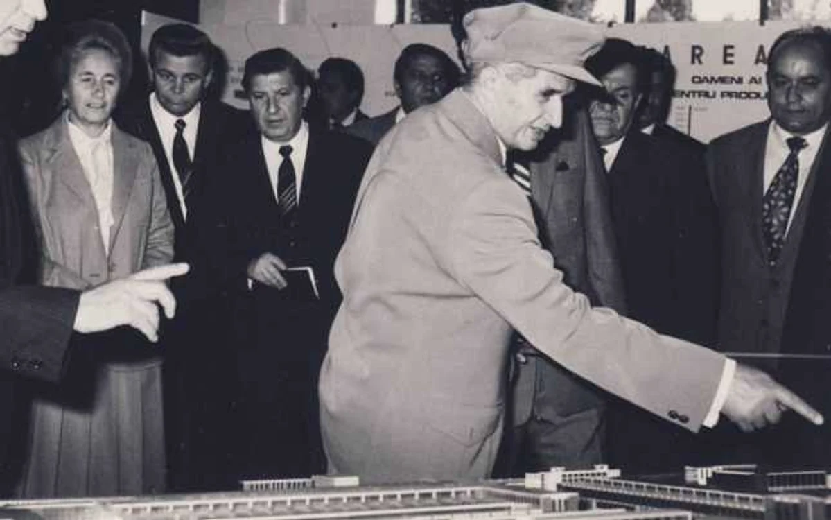 Nicolae Ceauşescu era mai tot timpul în vizită la uzinele etalon ale Băniei