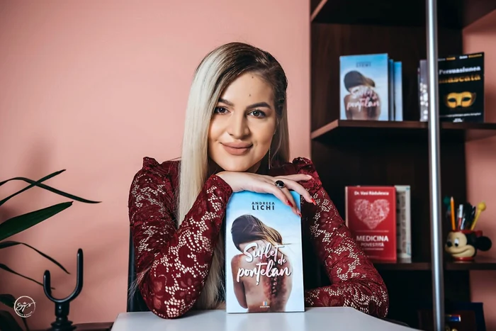 Andreea Lichi a scris o carte despre experienţa prin care a trecut