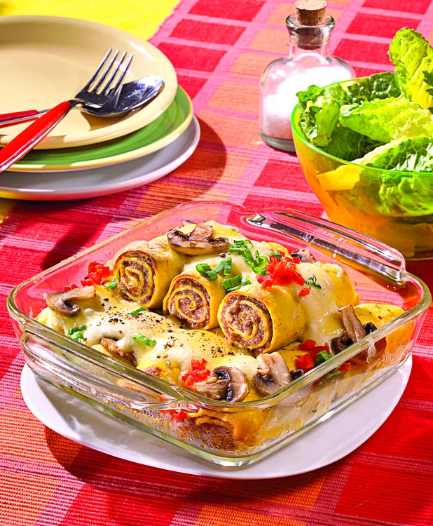 
    Aperitiv cu clătite  