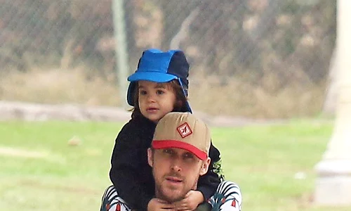 EXCLUSIVE: Ryan Gosling went for a morning walk to pick up breakfast and coffee with daughter Esmeralda in LA  jpeg