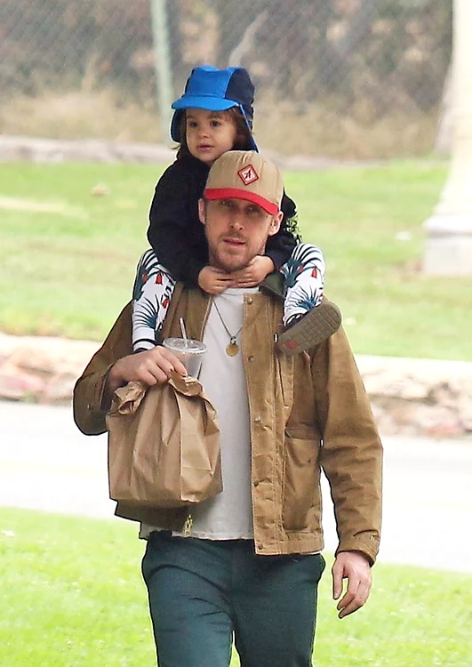 EXCLUSIVE: Ryan Gosling went for a morning walk to pick up breakfast and coffee with daughter Esmeralda in LA  jpeg
