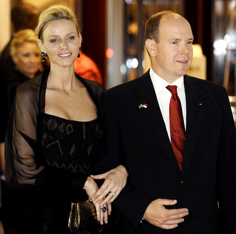 Prinţul de Monaco şi soţia sa, Charlene
