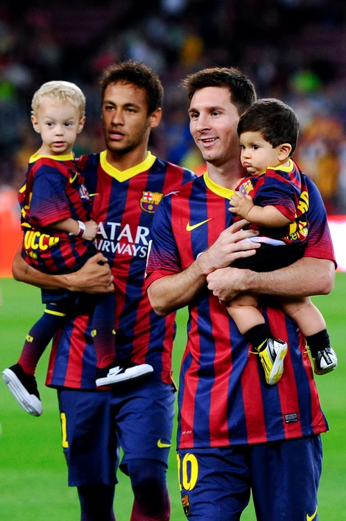 Messi şi Neymar cu copiii