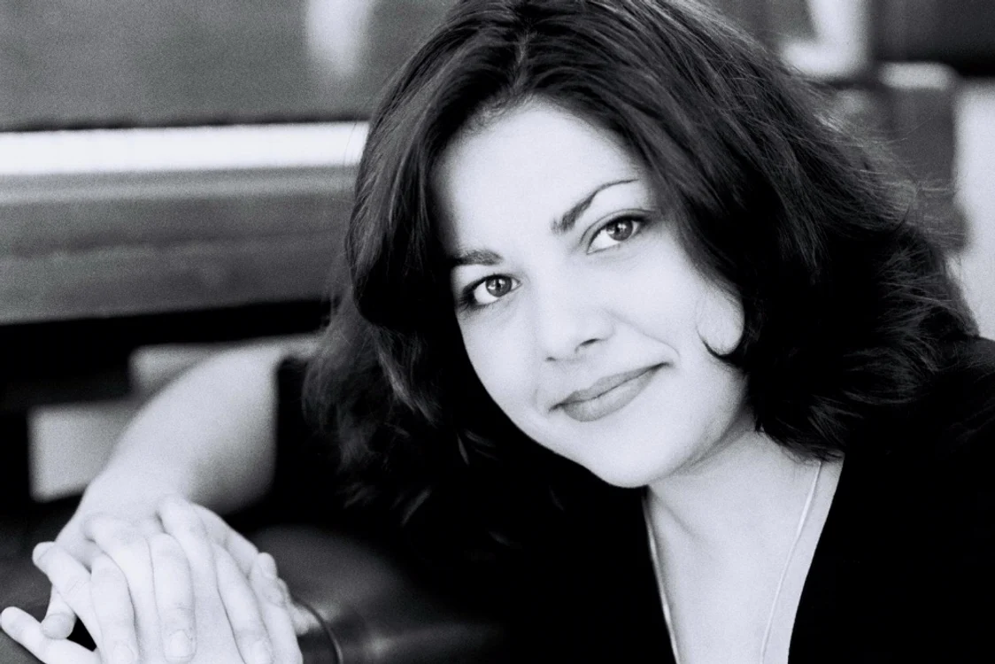 Mihaela Ursuleasa (1978-2012)  FOTO: http://www.artsmg.com/