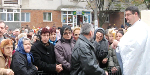 S-a sfinţit Biserica Sfântul Pantelimon