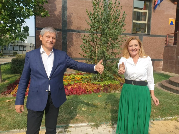 Elena Lasconi a fost felicitată și de Dacian Cioloș, președintele PLUS