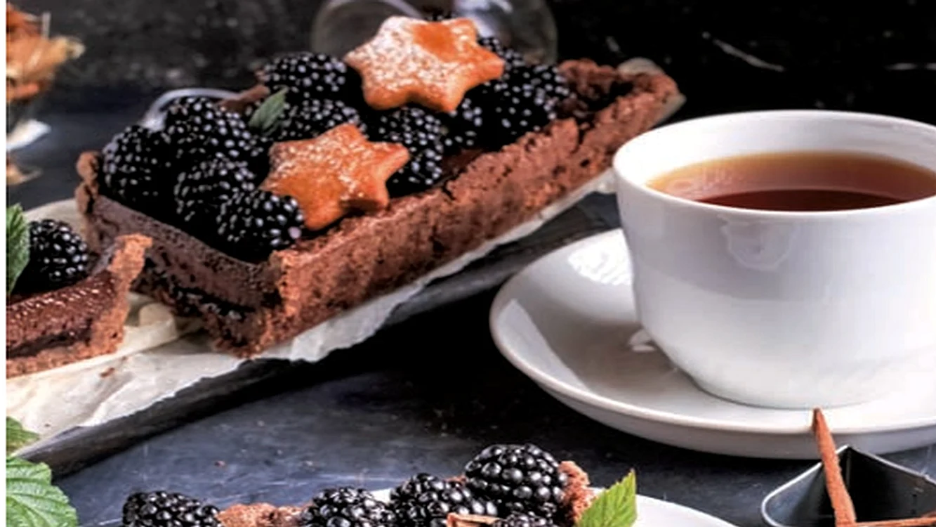 tarta de ciocolata cu mure jpg