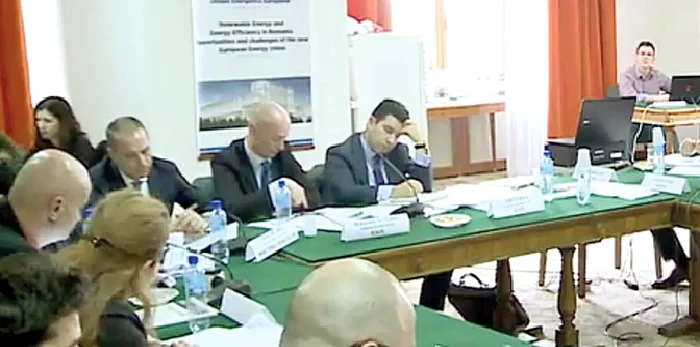 
    Claudia Pătrăşcanu   