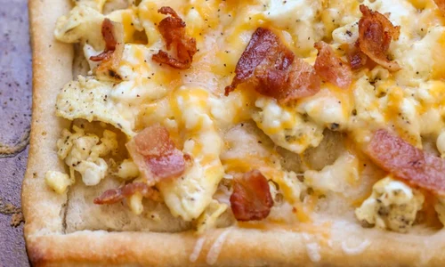 pizza cu bacon jpeg