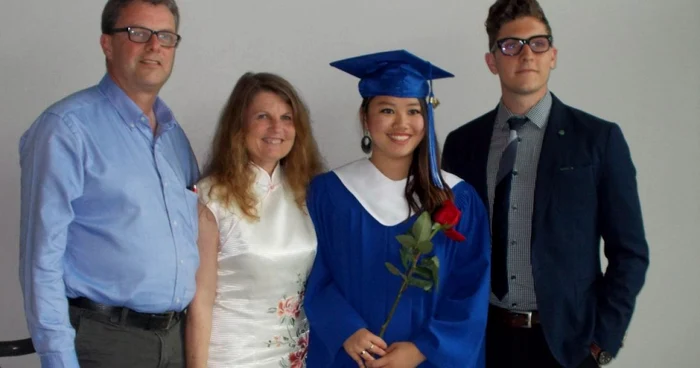 Kevin şi Julia Garrat (stânga), împreună cu cei doi copii FOTO ctvnews.ca