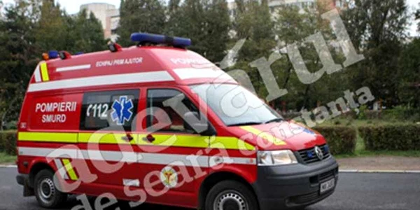 Victimele au fost transportate de urgenţă la spital
