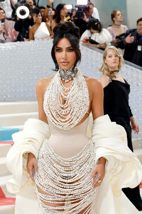 Kim Kardashian Met Gala 2023 (3) jpg