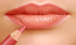 creion de buze (1) jpg