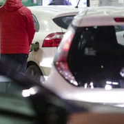 Ilustratie benzina benzinarie pompa picatura FOTO Inquam Photos / Octav Ganea