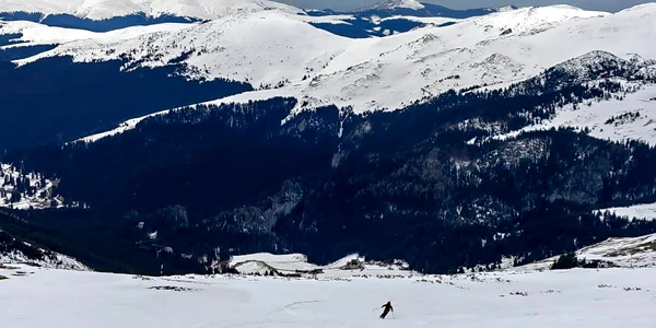 Stațiunea Padina - Peștera din Bucegi. FOTO Tibi Vilciu