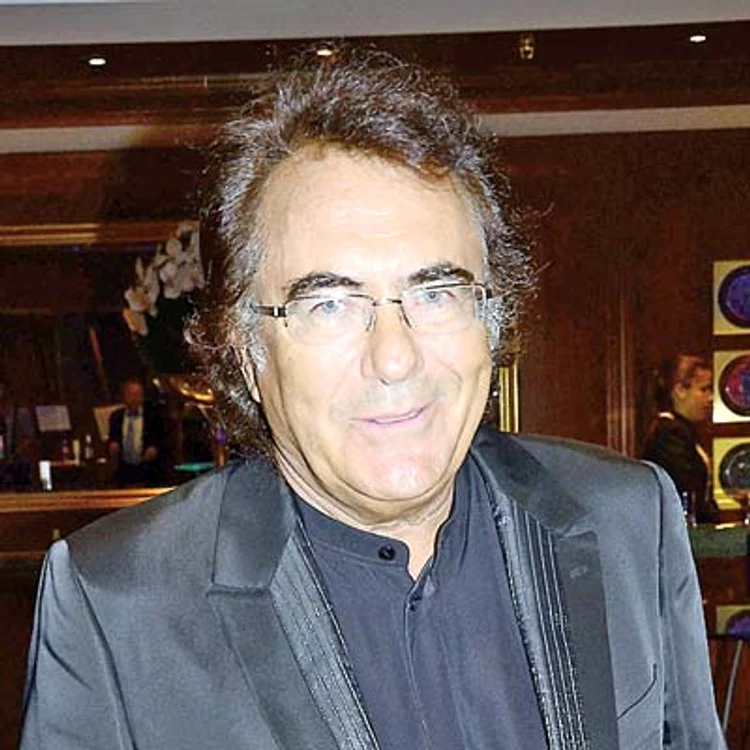 Romina şi Al Bano au început să cânte împreună după ce s-au căsătorit în 1970, celebrul cuplu destrămându-se în urma divorţului din 1999 (Fotografii: Guliver/splashnews/photoland/wenn)