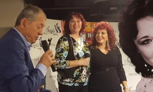 Banner Carmen Hara