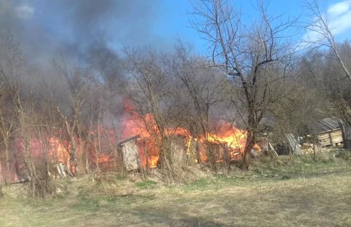 incendiu apuseni