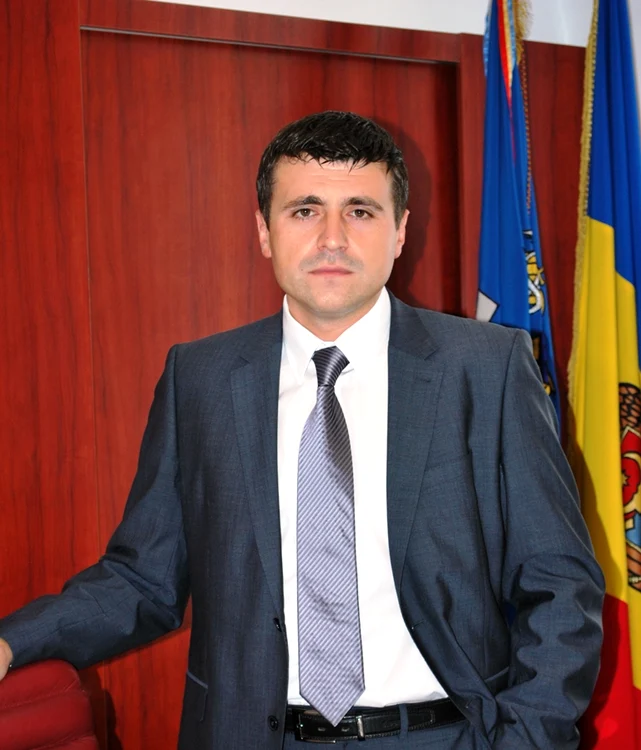 Tudor Baliţchi a primit anul trecut gradul de general pentru că "aşa prevede legislaţia" FOTO customs.gov.md