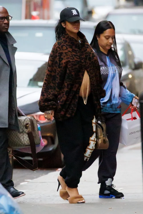 Rihanna, 17 februarie, New York. Foto: Profimedia