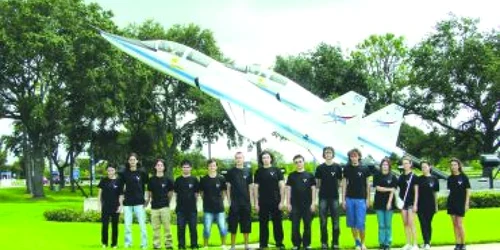 Constanţa: Licean NASA rămas în ţară din cauza banilor