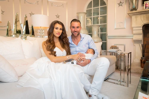 EXCLUSIV pentru OK acasa la Philipp Plein si Lucia Bartoli primul pictorial in 3 cu baietelul Rocket Halo Ocean (1) foto Frank Fastner jpg