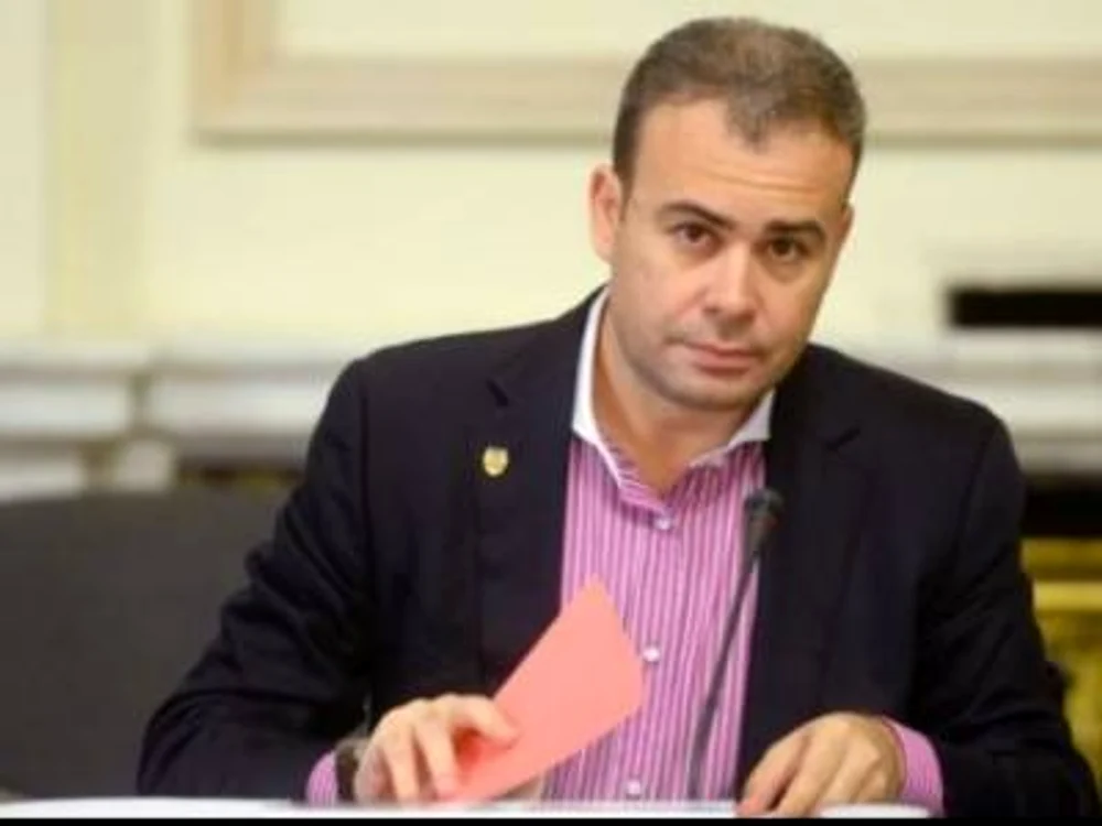 
    Darius Vâlcov este aproape de a scăpa de închisoare  