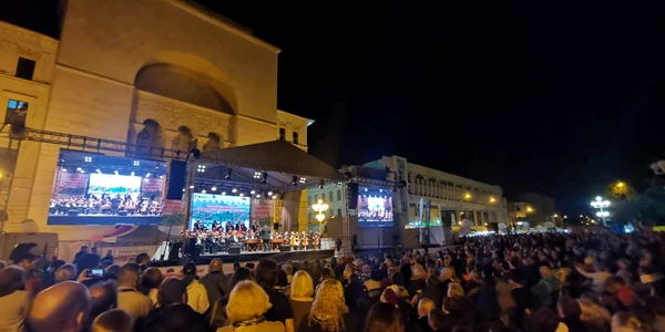 Budapest Gypsy Symphony Orchestra la Timișoara FOTO Ștefan Both