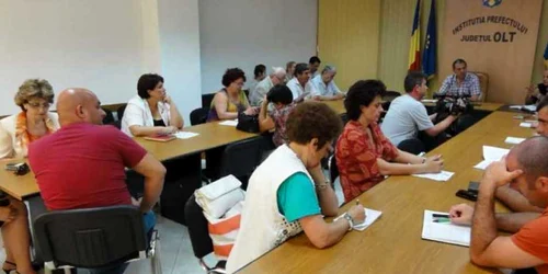 Şedinţa Comisiei de Dialog Civic de la Prefectura Olt