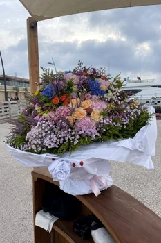 2 jennifer lopez buchet jpg jpeg