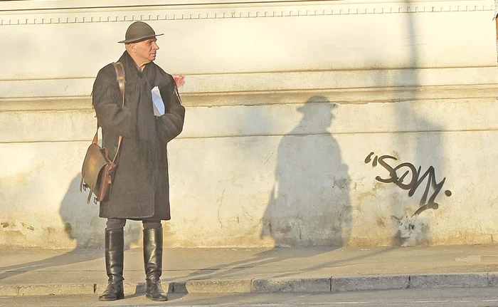 
    Portul original al folcloristului Grigore Leșe este de inspirație maramureșeanăFoto: Mihai Ionescu  